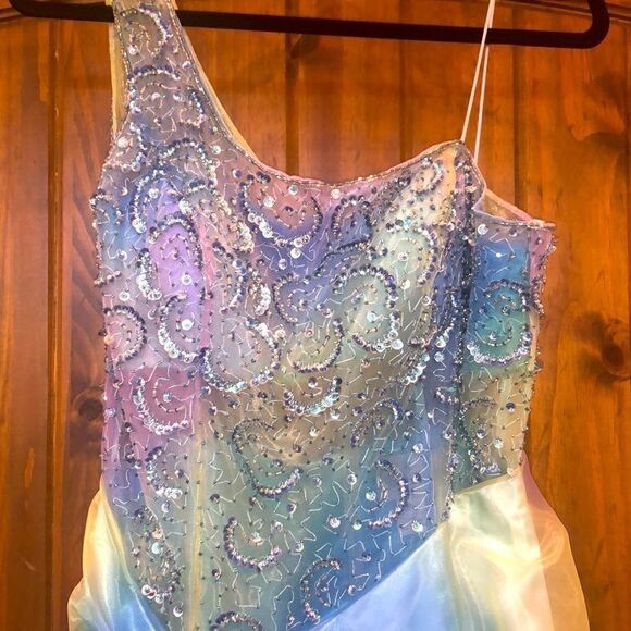 La Femme prom dress high low - Picture 3 of 4